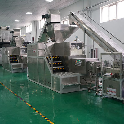 완전 자동 화장실 2000kg/시간 두 가지 색상 샌드위치 비누 제조 생산 기계